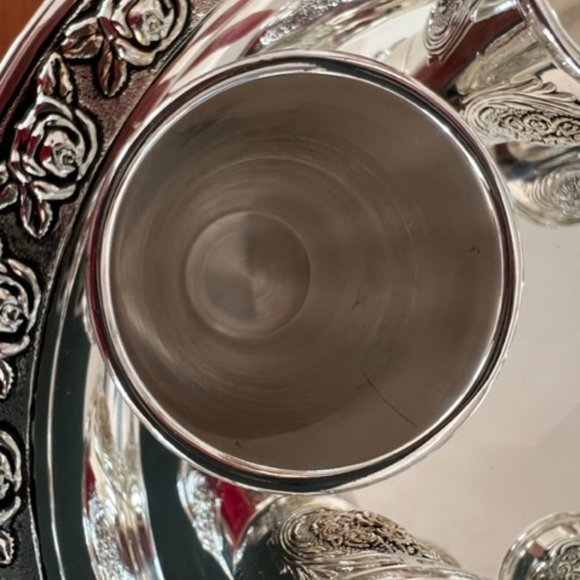 Antique Silver Plated round tray with 8 mini cups - Picture 4 of 5